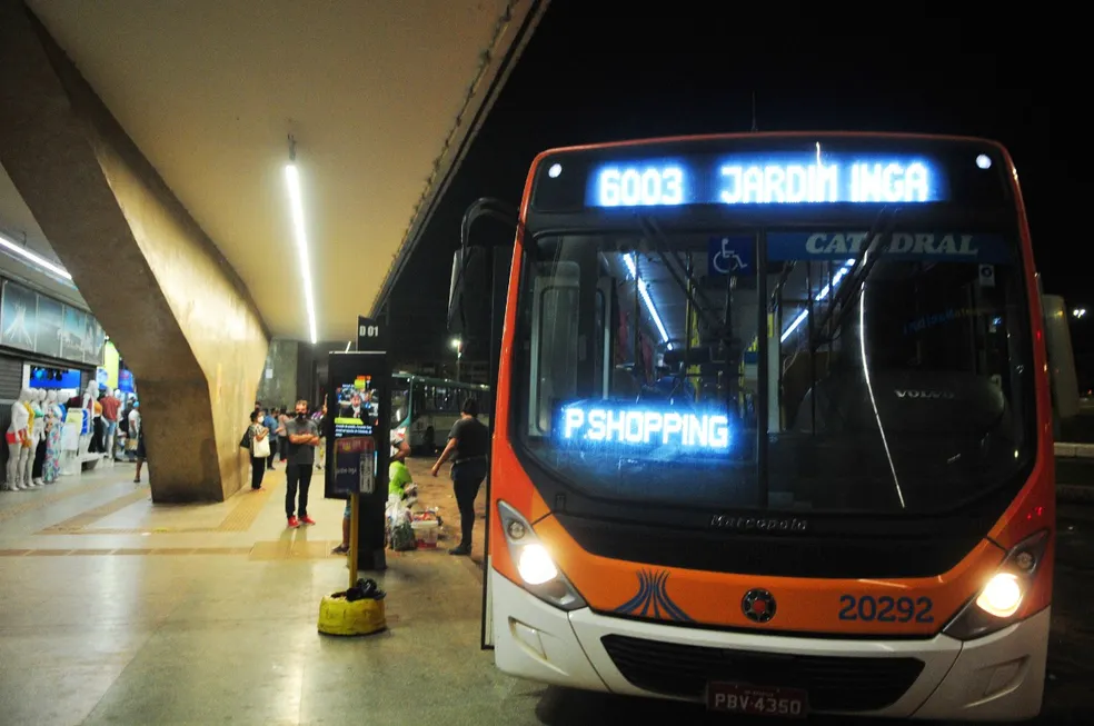 DF e Goiás: Reajuste de tarifas de ônibus suspenso por seis meses post thumbnail image