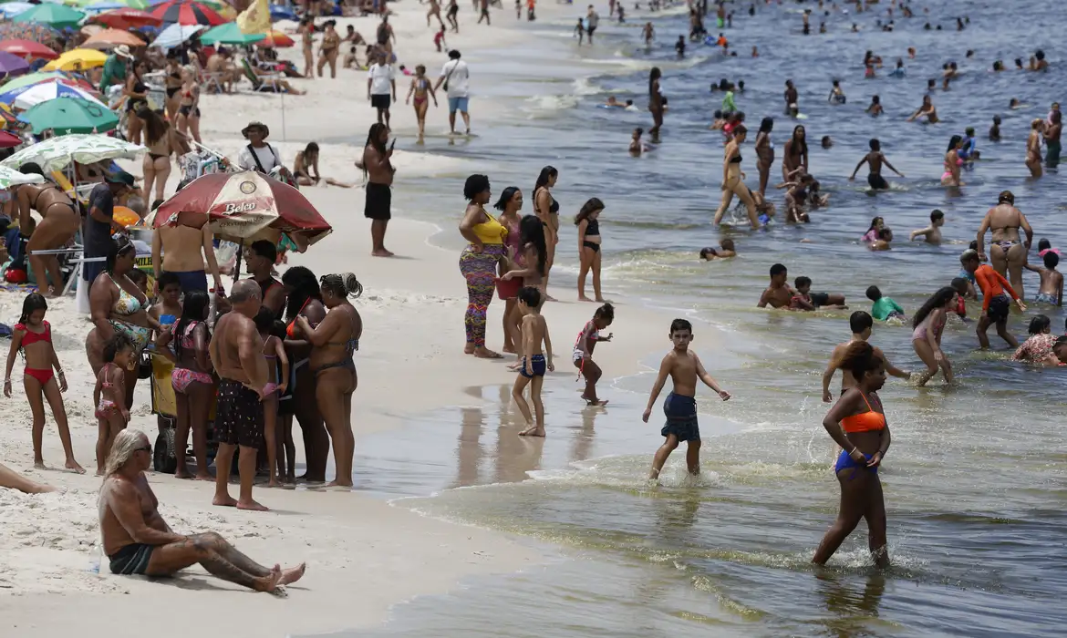 Onda de calor: novas altas de temperatura atingem Brasil esta semana post thumbnail image