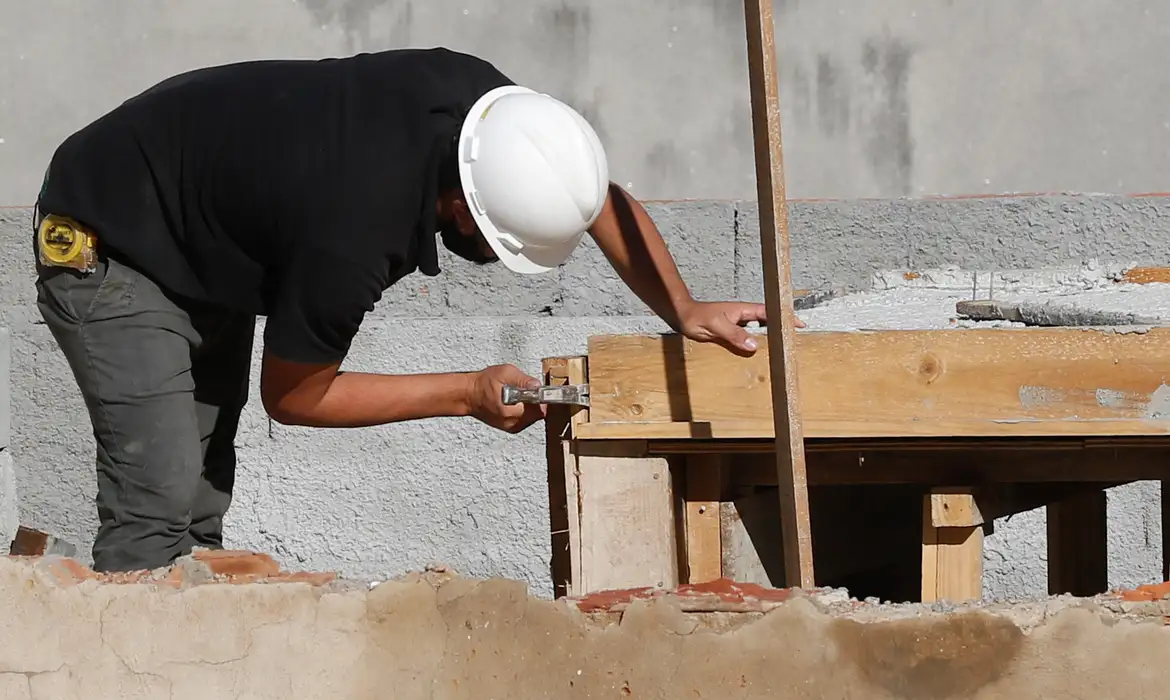 Para evitar interrupção de obras, Senado aprova aumento de prazo dos restos a pagar post thumbnail image